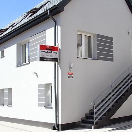 Ekonomiczne- Male Pokoje Goscinne Dask Holiday Leba Exterior photo